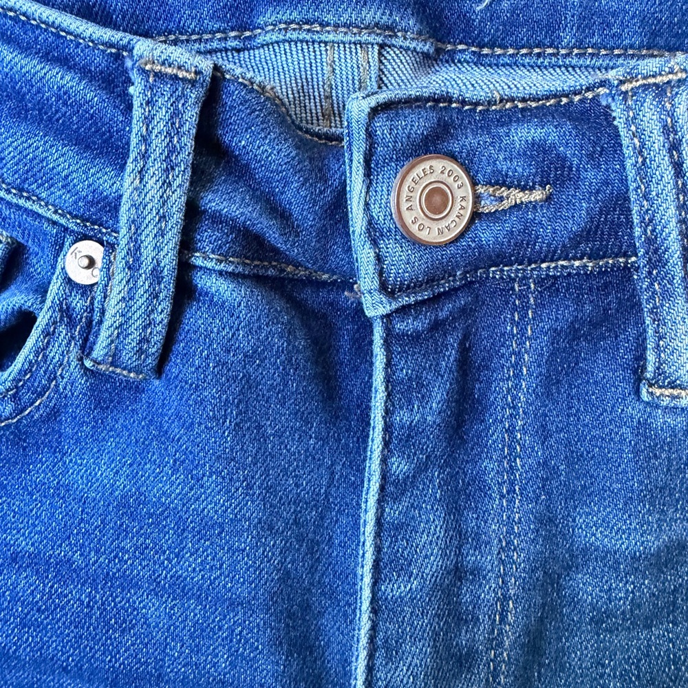 KanCan Women’s Flare Jeans Size 3 Raw Hem Denim Boho Y2K - Picture 5 of 6
